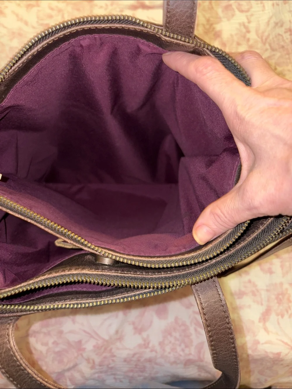 Matt & Nat Chocolate Brown Vegan Messenger Tote